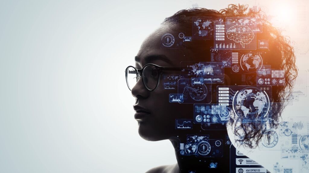 Femme réfléchissant avec des interfaces numériques et des données